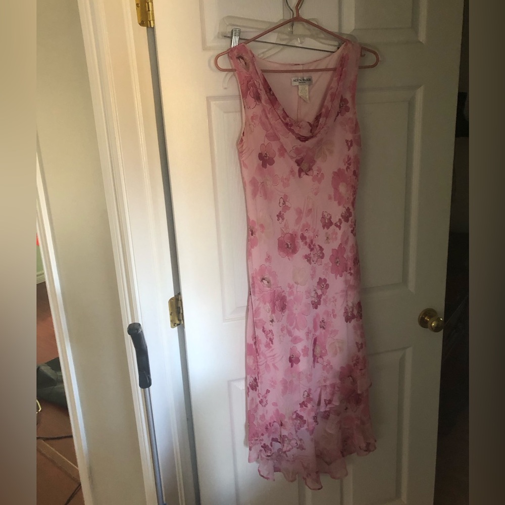 Vintage Soft Delicate Floral multi Pink Asymmetrical Sleeveless Cowl nec…